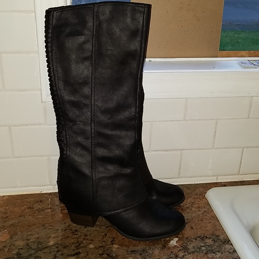 Fergalicious Tinley boots